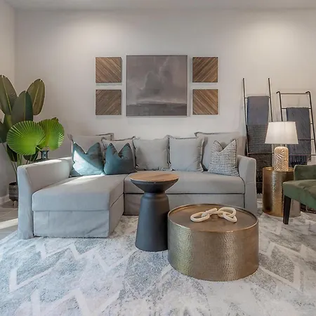 New Casita In Old Seminole Heights Vila